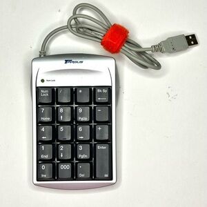 Targus Numeric Keypad model PAUK10U with USB Hub